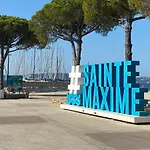 Ste Maxime Proximite Bord De סן-מקסים