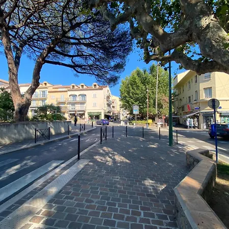 Ste Maxime Proximite Bord De Holiday home Sainte-Maxime